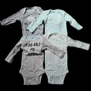 BRAND NEW Lot of GERBER Long Sleeved Bodysuits Boys Size 6-9 months